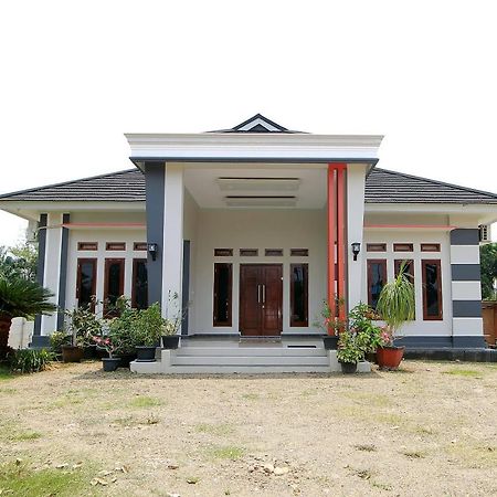 Oyo 739 Guest House Si Kancil Bengkulu Luaran gambar