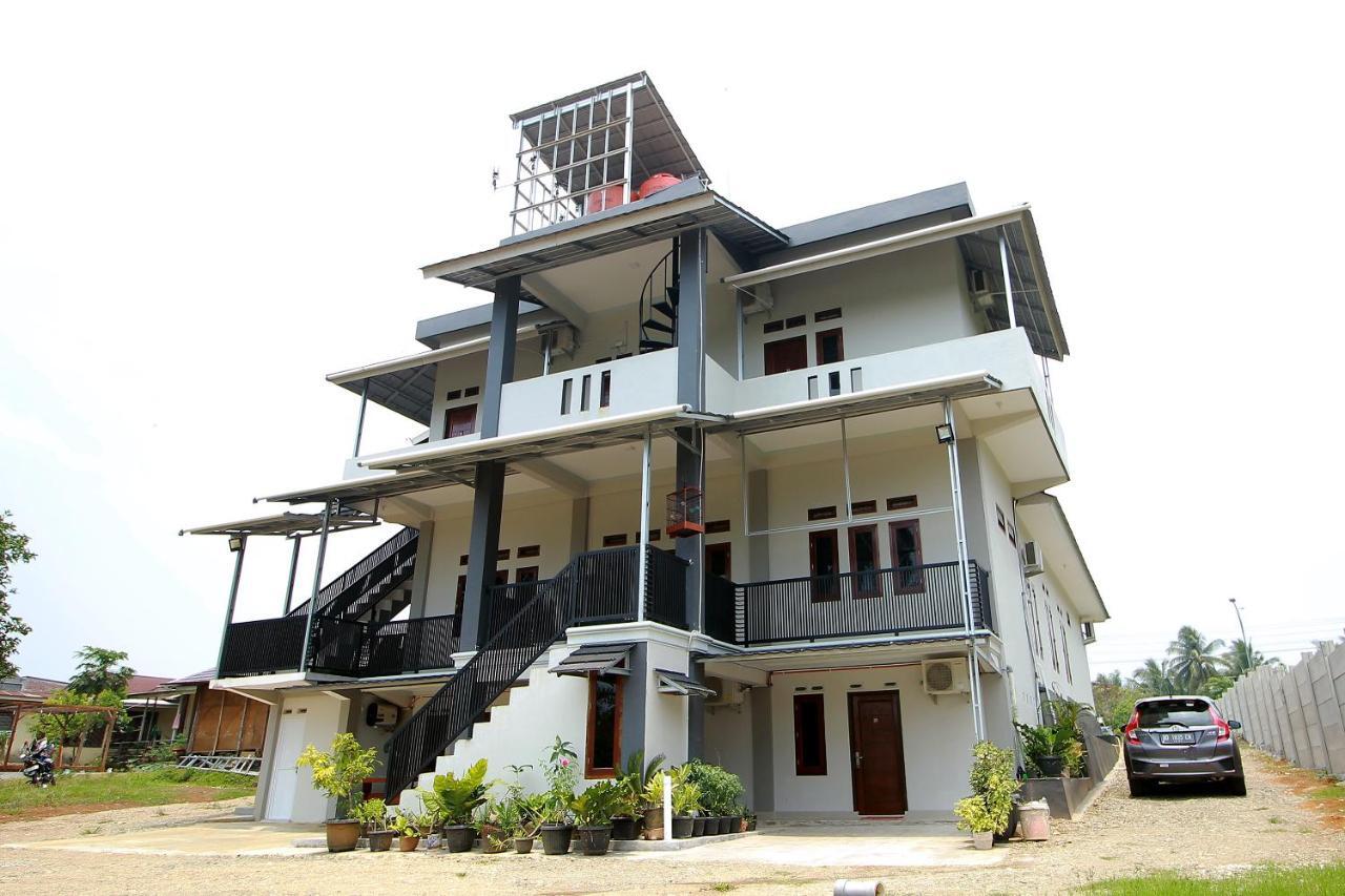 Oyo 739 Guest House Si Kancil Bengkulu Luaran gambar
