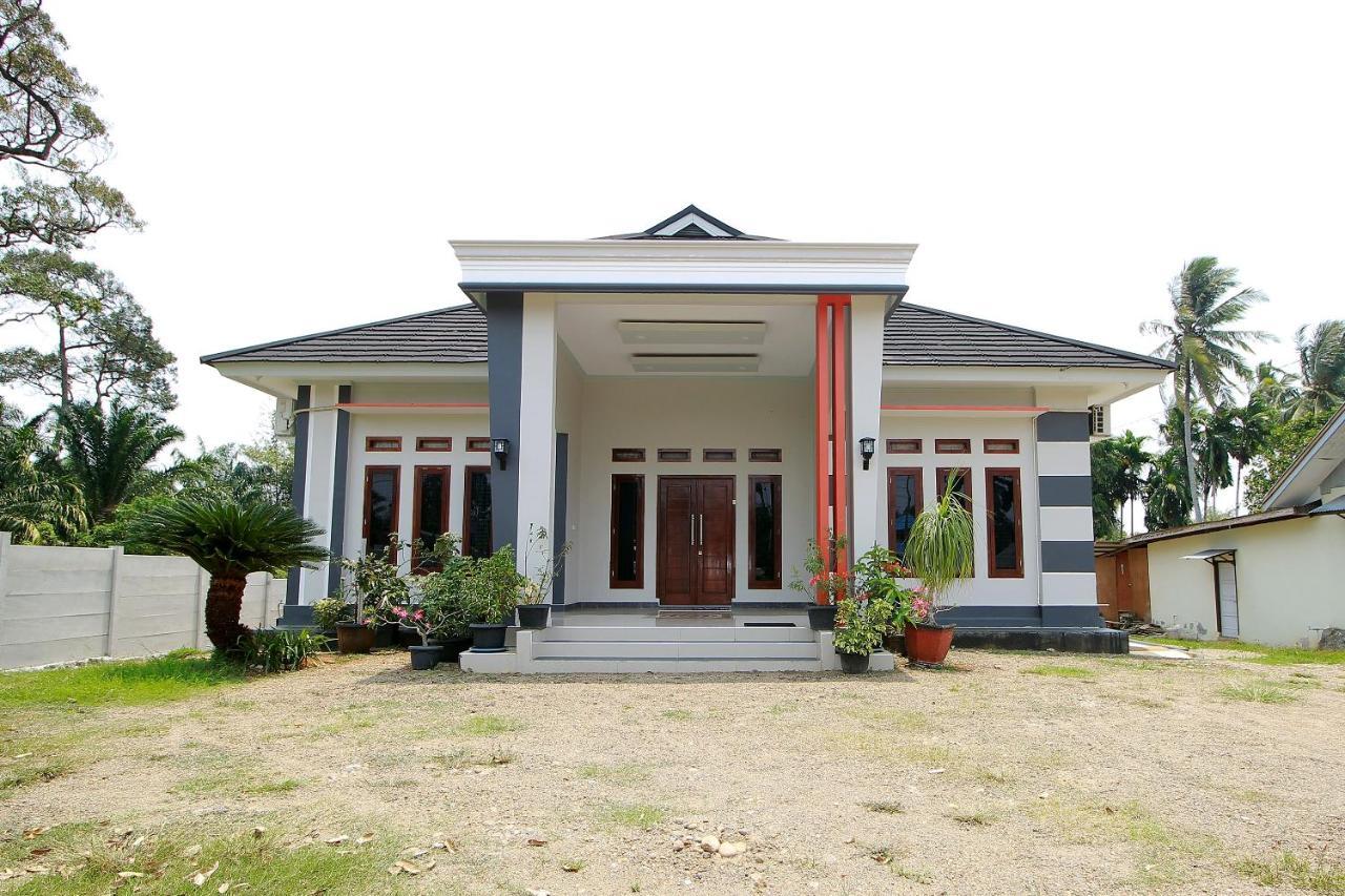 Oyo 739 Guest House Si Kancil Bengkulu Luaran gambar